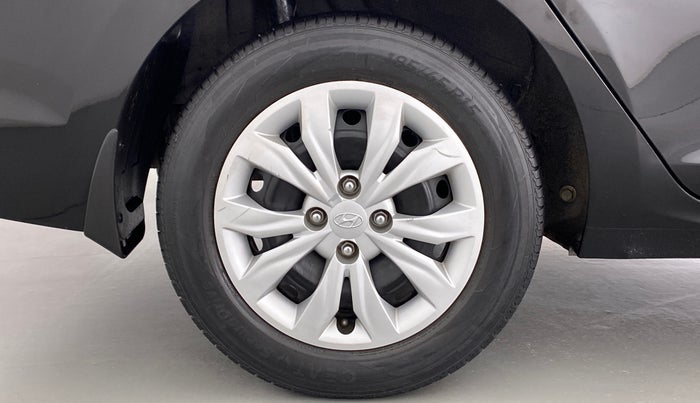 2018 Hyundai Verna 1.4 VTVT EX, Petrol, Manual, 32,296 km, Right Rear Wheel