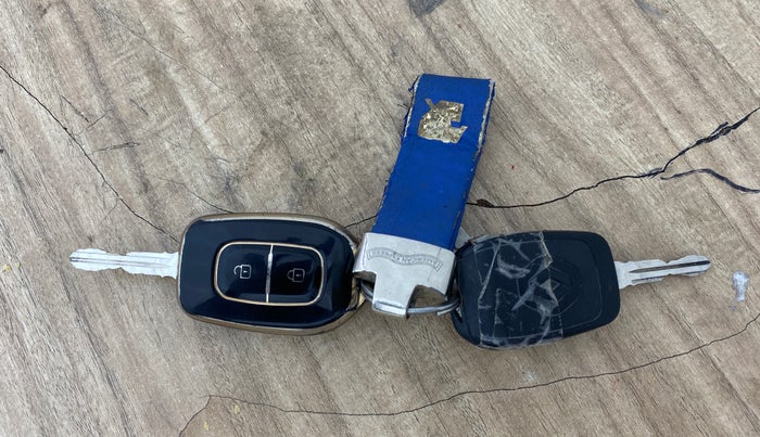 2021 Renault Kiger RXL AMT, Petrol, Automatic, 28,306 km, Key Close Up