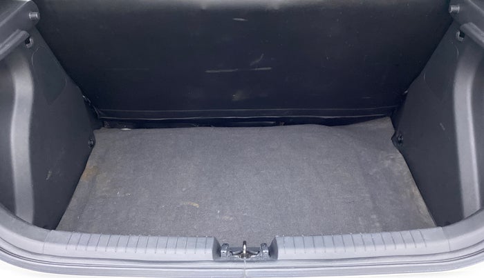 2018 Hyundai Elite i20 ASTA 1.2, Petrol, Manual, 52,311 km, Boot Inside
