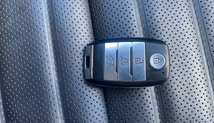 2021 KIA SELTOS GTX PLUS DCT 1.4 PETROL, Petrol, Automatic, 42,250 km, Key Close Up