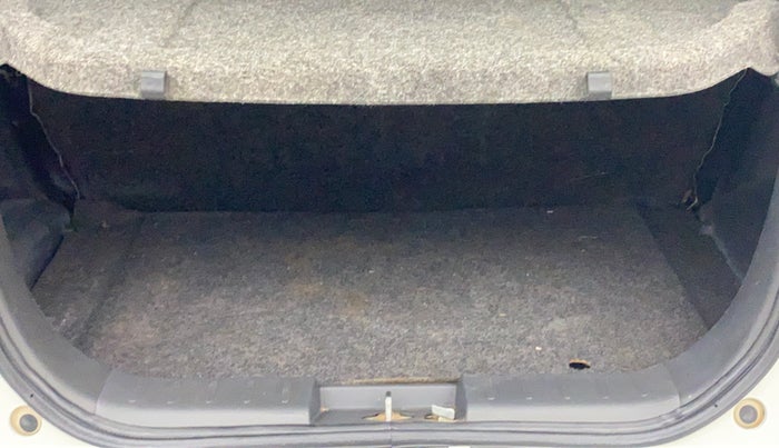 2015 Maruti Alto K10 VXI AMT P, Petrol, Automatic, 93,960 km, Boot Inside View