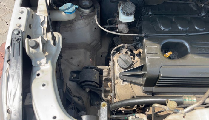 2015 Maruti Wagon R Stingray VXI, Petrol, Manual, 98,780 km, Engine View - Right