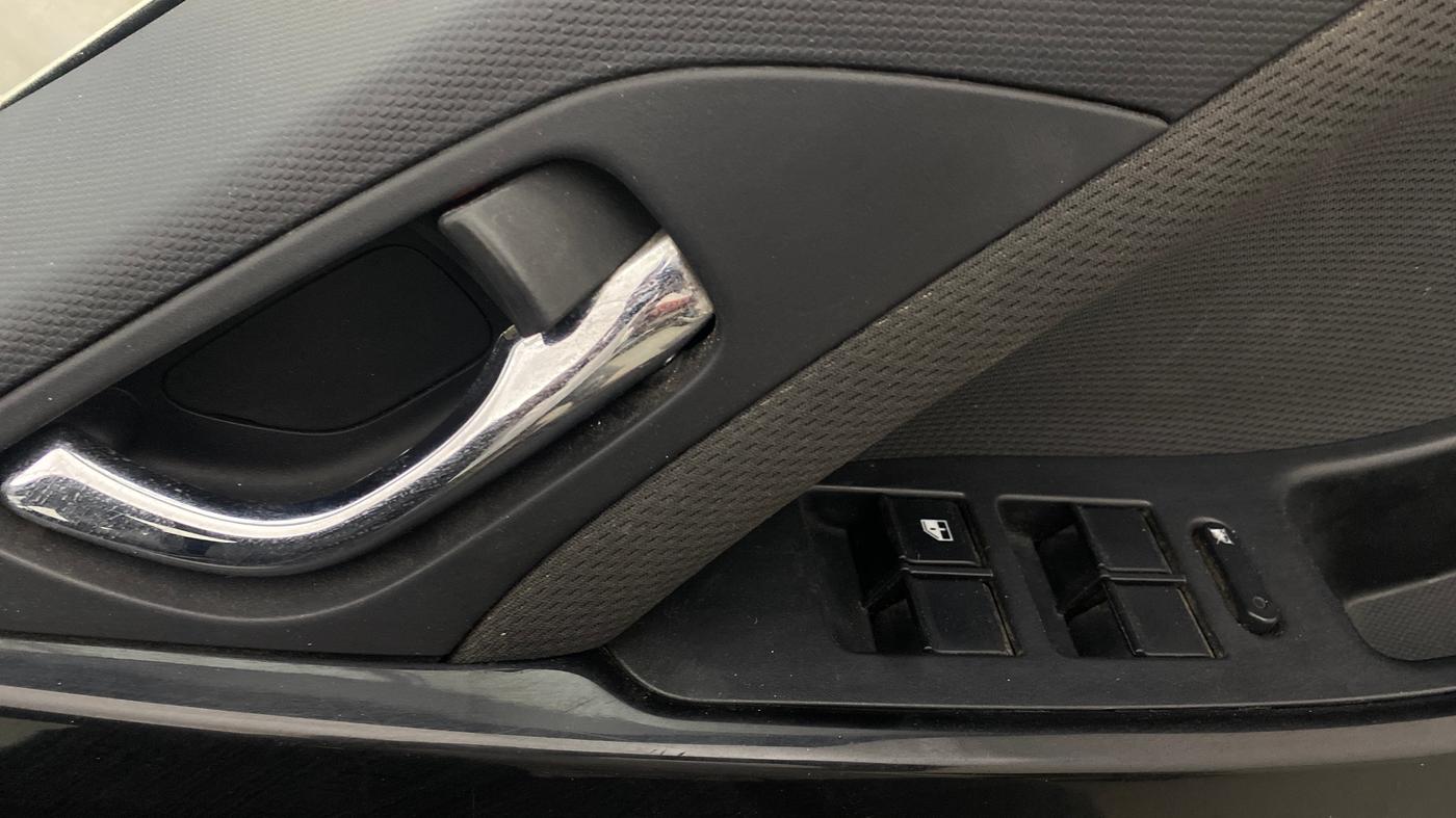 2019 Tata NEXON XZA PLUS PETROL, Petrol, Automatic, 45,208 km, Driver Side Door Panels Control