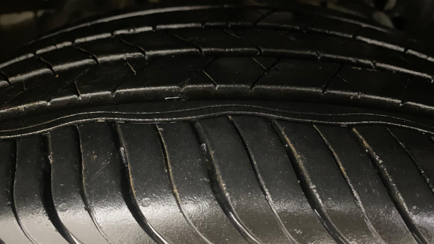 2019 Tata NEXON XZA PLUS PETROL, Petrol, Automatic, 45,208 km, Right Front Tyre Tread