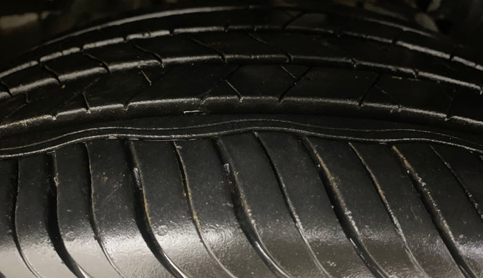 2019 Tata NEXON XZA PLUS PETROL, Petrol, Automatic, 45,208 km, Right Front Tyre Tread