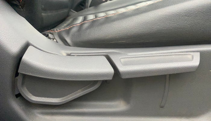 2021 Hyundai GRAND I10 NIOS SPORTZ AMT 1.2 KAPPA VTVT, Petrol, Automatic, 25,793 km, Driver Side Adjustment Panel