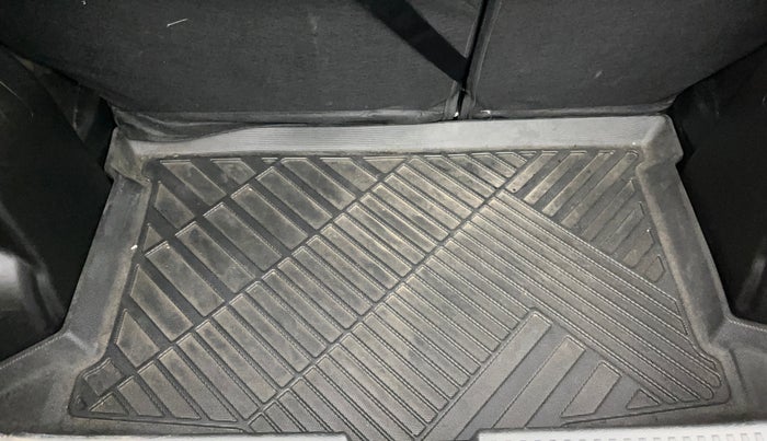 2023 Maruti FRONX DELTA PLUS 1.2MT, Petrol, Manual, 21,841 km, Boot Inside