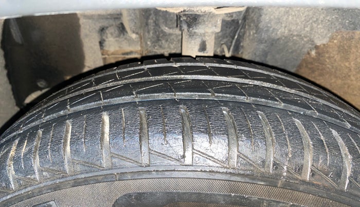 2020 Renault Kwid RXL, Petrol, Manual, 19,531 km, Left Front Tyre Tread