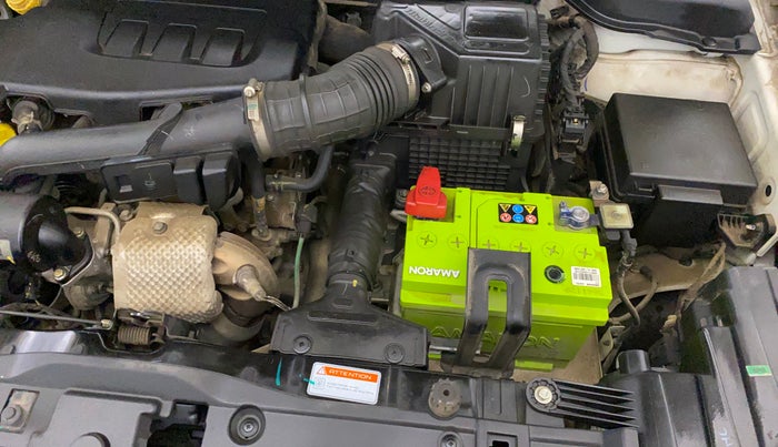 2022 Mahindra XUV300 W8 (O) 1.2 PETROL AMT, Petrol, Automatic, 39,378 km, Engine View - Left