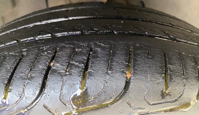 2022 Tata ALTROZ XZA, Petrol, Automatic, 36,755 km, Right Front Tyre Tread