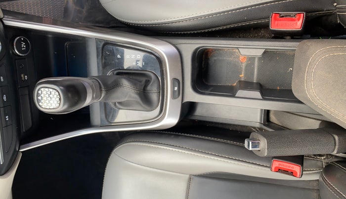 2022 Tata ALTROZ XZA, Petrol, Automatic, 36,755 km, Gear Lever