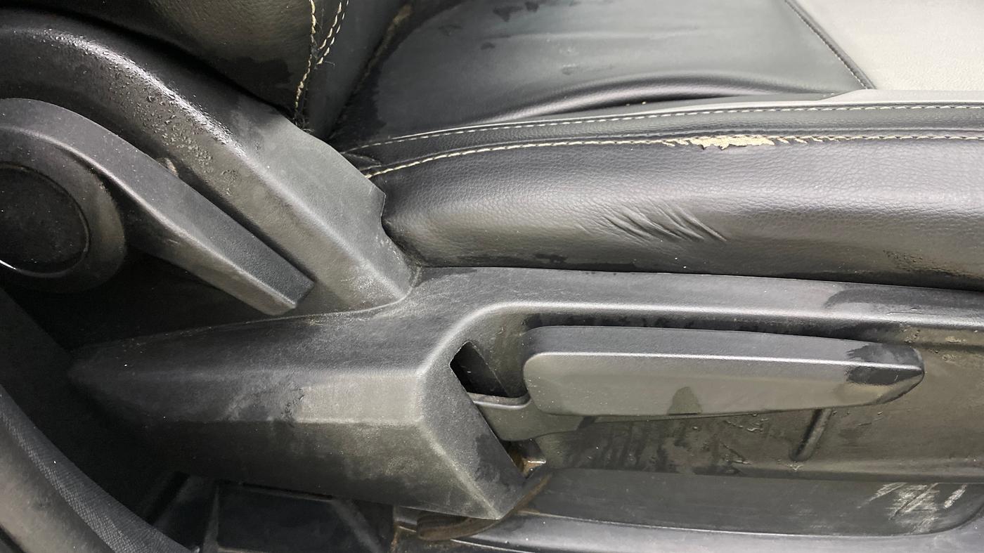 2022 Tata ALTROZ XZ PETROL, Petrol, Manual, 97,598 km, Driver Side Adjustment Panel