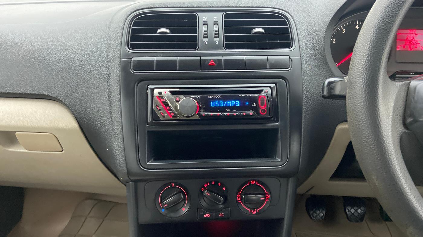 2012 Volkswagen Polo TRENDLINE 1.2L PETROL, Petrol, Manual, 67,662 km, Air Conditioner