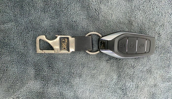 2021 Mahindra XUV500 W7, Diesel, Manual, 44,205 km, Key Close Up