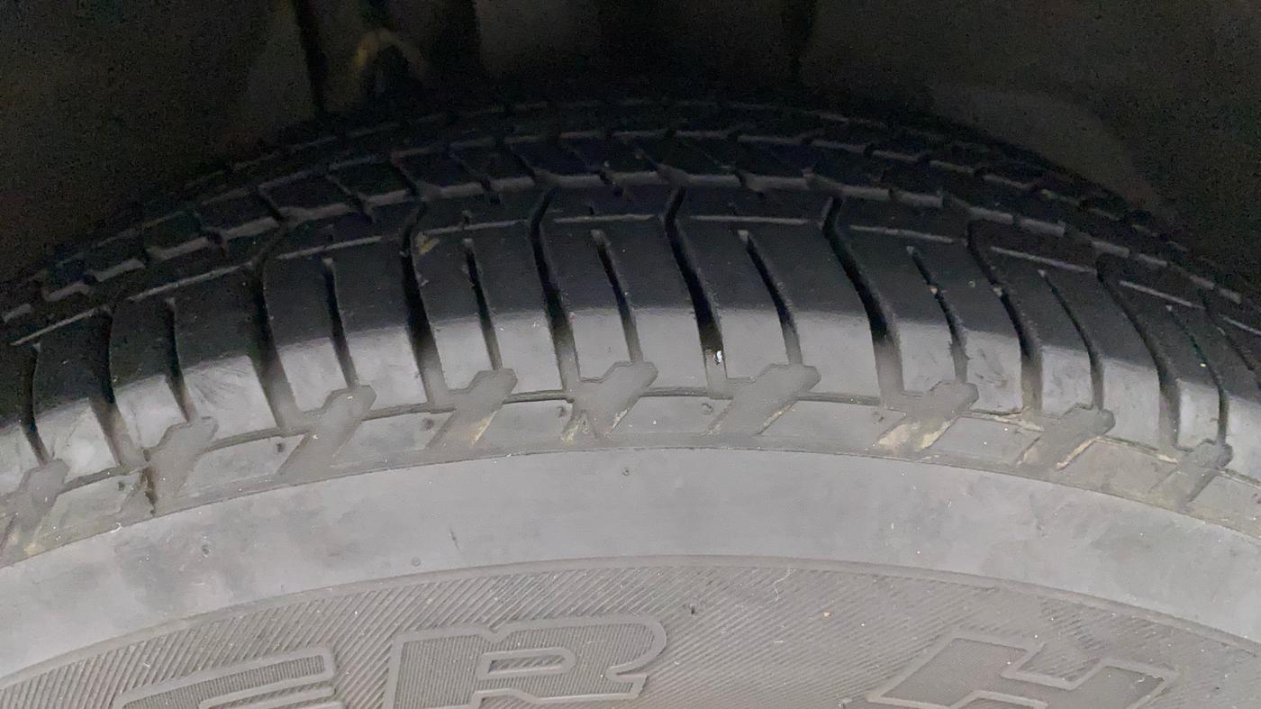 2021 Mahindra XUV500 W7, Diesel, Manual, 44,205 km, Right Front Tyre Tread
