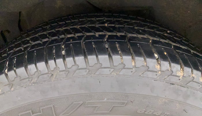 2021 Mahindra XUV500 W7, Diesel, Manual, 44,205 km, Right Rear Tyre Tread