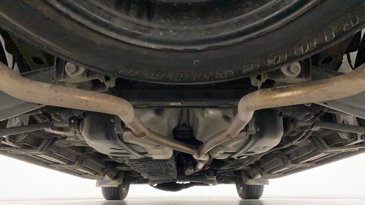 2021 Mahindra XUV500 W7, Diesel, Manual, 44,205 km, Rear Underbody