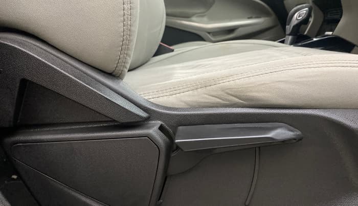 2015 Ford Ecosport TITANIUM 1.5L PETROL AT, Petrol, Automatic, 1,04,391 km, Driver Side Adjustment Panel