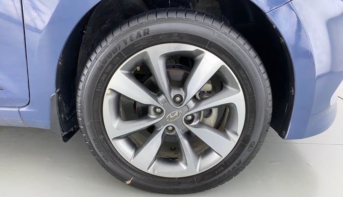 2015 Hyundai Elite i20 SPORTZ (O) 1.4, Diesel, Manual, 96,355 km, Right Front Wheel
