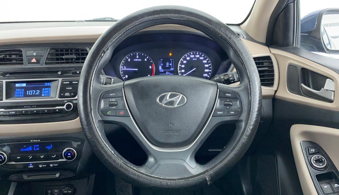 2015 Hyundai Elite i20 SPORTZ (O) 1.4, Diesel, Manual, 96,355 km, Steering Wheel Close Up