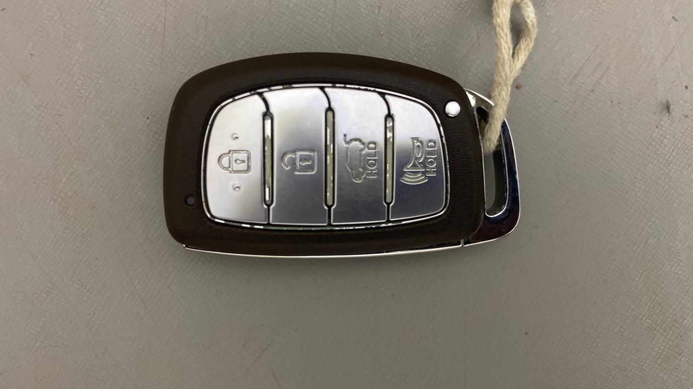 2021 Hyundai Creta SX (O) IVT 1.5 PETROL, Petrol, Automatic, 41,992 km, Key Close Up
