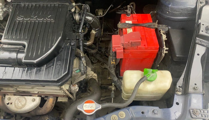 2013 Maruti Swift VXI, Petrol, Manual, 1,11,639 km, Engine View - Left