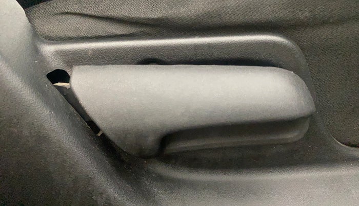 2013 Maruti Swift VXI, Petrol, Manual, 1,11,639 km, Driver Side Adjustment Panel