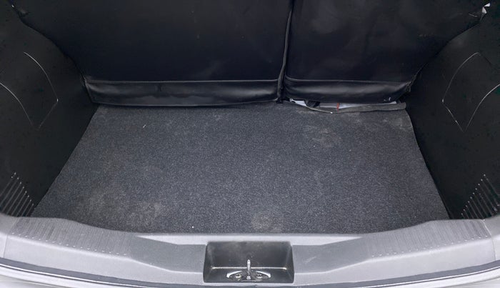 2022 Renault Kiger RXZ 1.0 MT, Petrol, Manual, 4,524 km, Boot Inside
