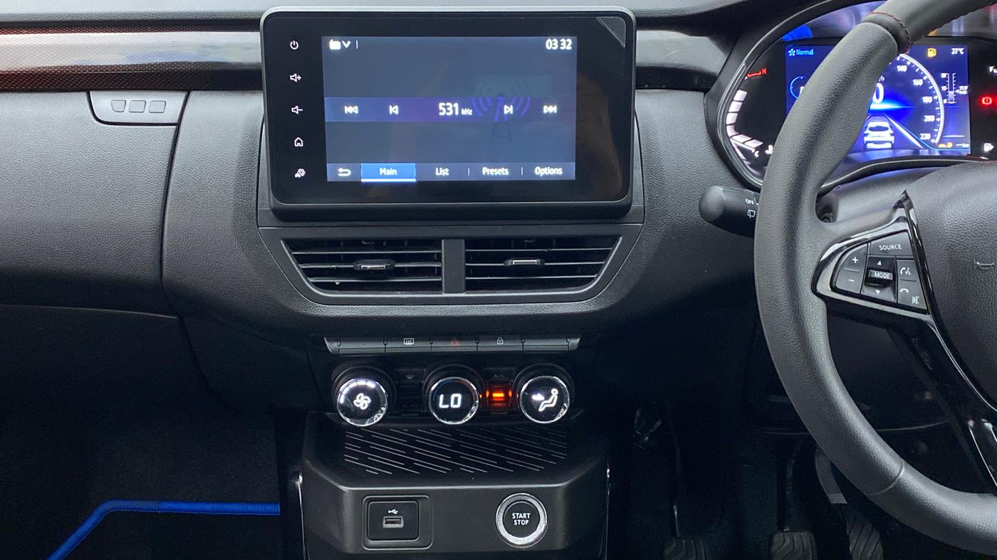 2022 Renault Kiger RXZ 1.0 MT, Petrol, Manual, 4,524 km, Air Conditioner