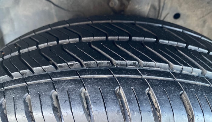 2019 Honda Amaze 1.2L I-VTEC S, CNG, Manual, 60,825 km, Left Front Tyre Tread