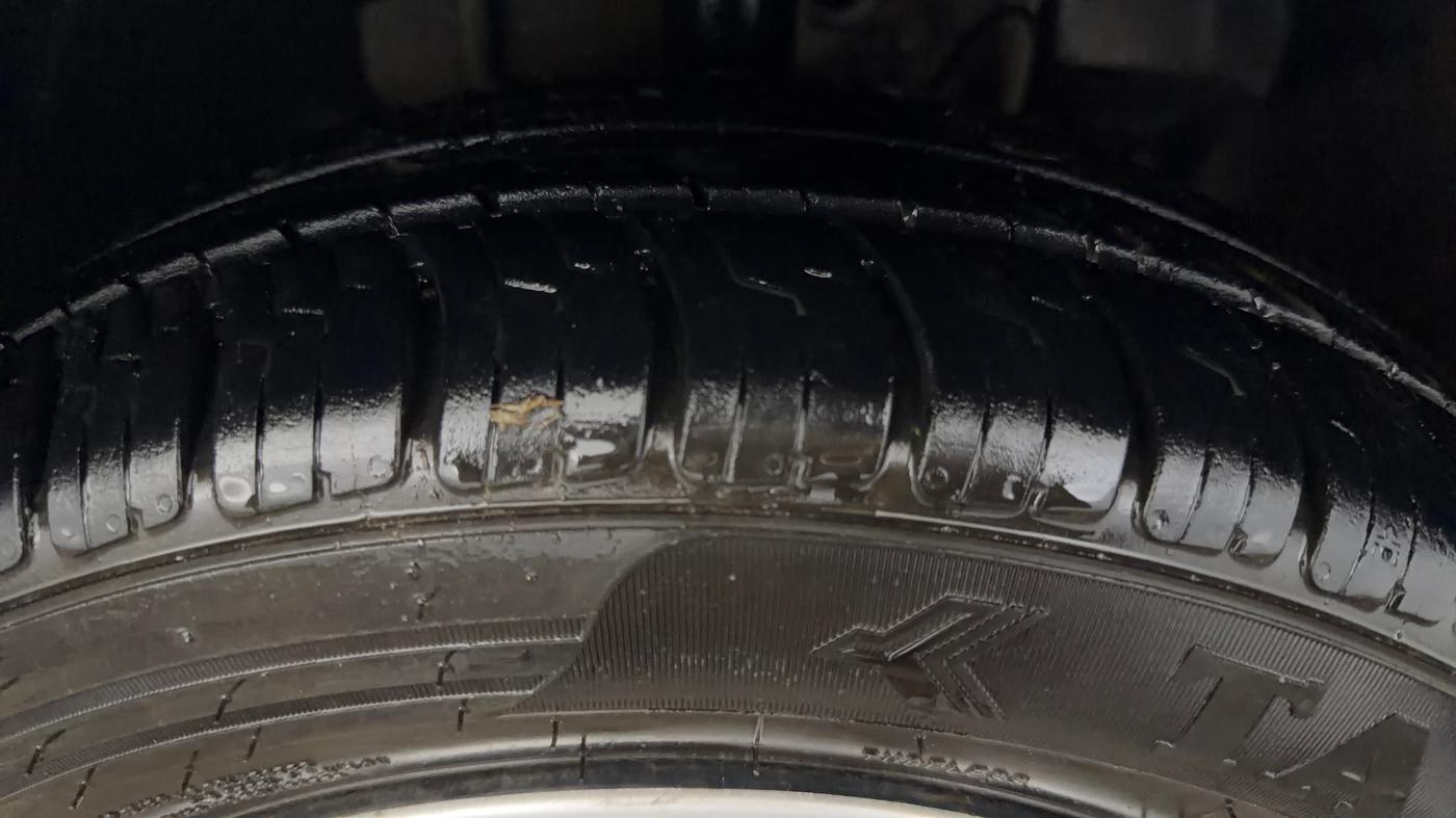 2024 Tata Tiago XT PETROL, CNG, Manual, 29,890 km, Right Front Tyre Tread