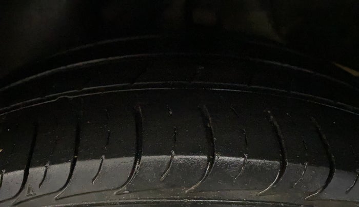 2018 Hyundai Creta SX PLUS 1.6 PETROL, Petrol, Manual, 27,828 km, Left Rear Tyre Tread