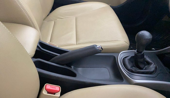 2016 Honda City 1.5L I-VTEC VX, Petrol, Manual, 34,954 km, Gear Lever