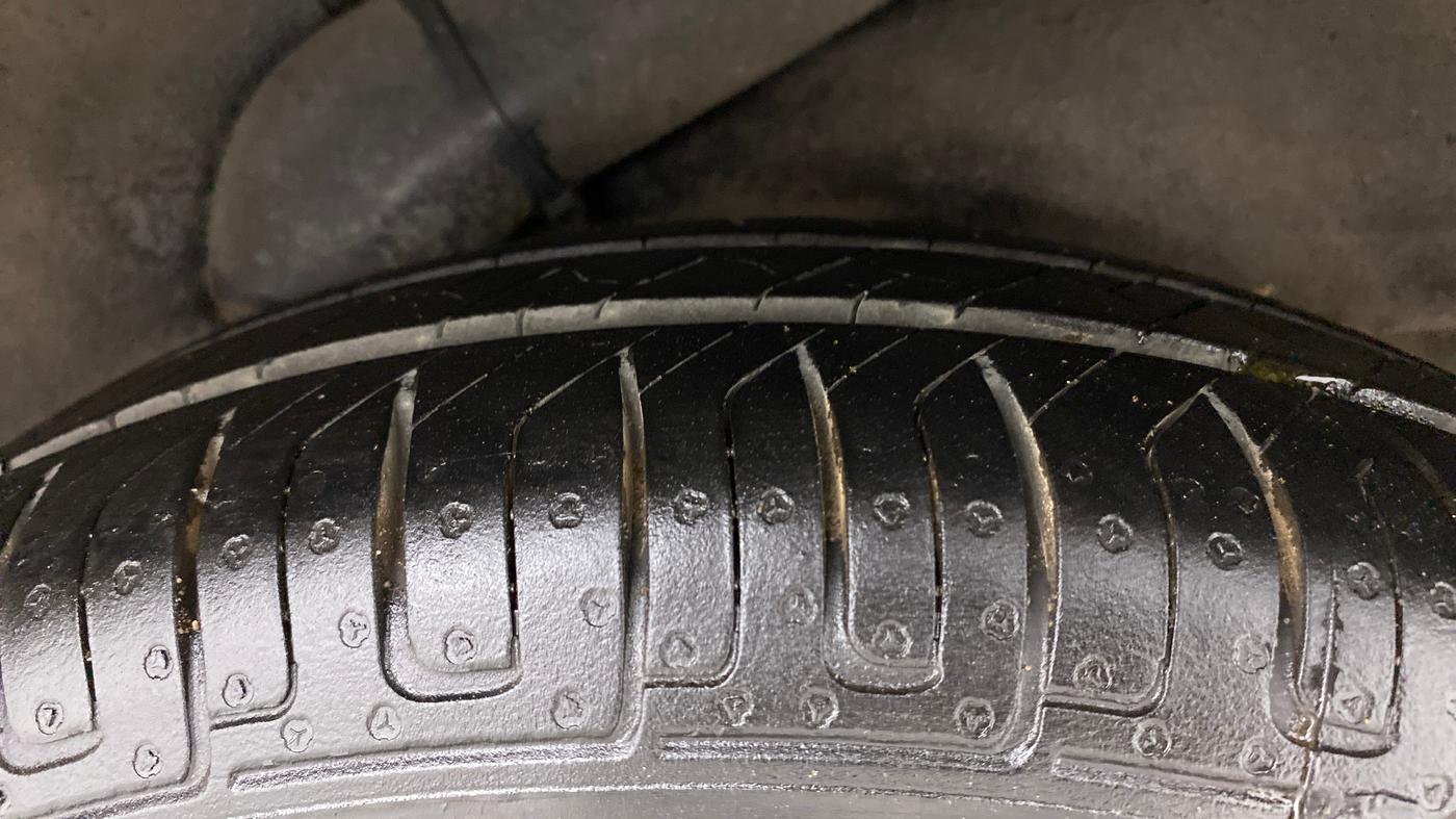 2013 Hyundai i10 MAGNA 1.1, Petrol, Manual, 77,460 km, Left Rear Tyre Tread