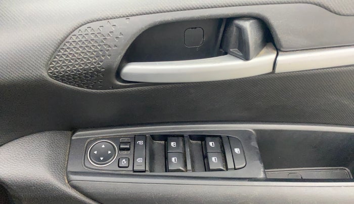 2021 KIA SONET HTK PLUS 1.0 DCT, Petrol, Automatic, 36,731 km, Driver Side Door Panels Control