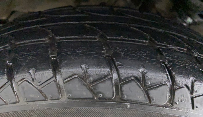 2013 Maruti Wagon R 1.0 LXI CNG, CNG, Manual, 82,784 km, Right Rear Tyre Tread