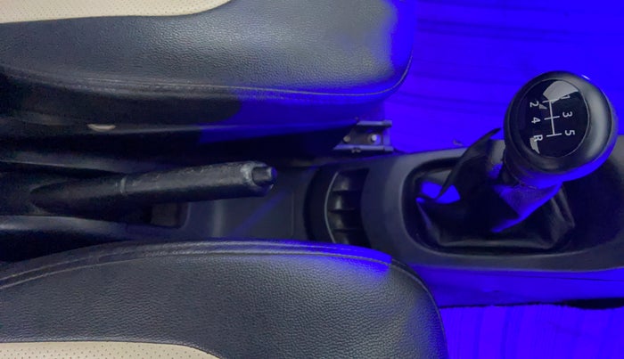 2013 Maruti Wagon R 1.0 LXI CNG, CNG, Manual, 82,784 km, Gear Lever
