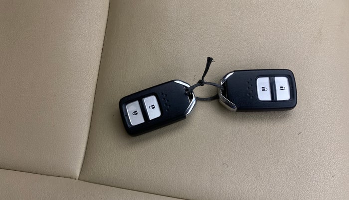 2021 Honda Jazz 1.2L I-VTEC ZX CVT, Petrol, Automatic, 96,218 km, Key Close Up