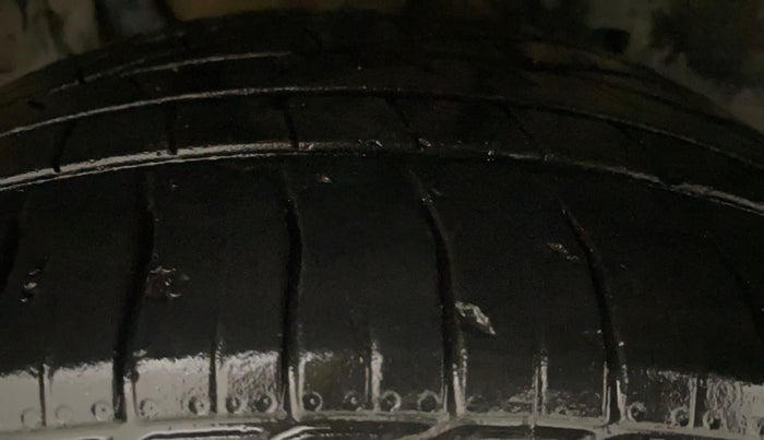 2018 Tata NEXON XZA PLUS DIESEL, Diesel, Automatic, 80,628 km, Right Front Tyre Tread