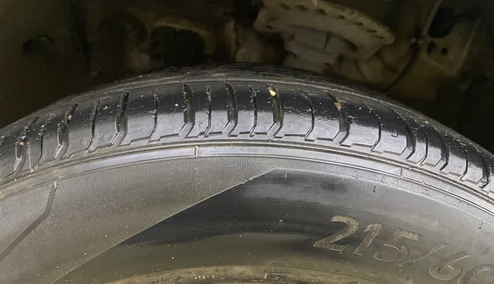 2015 Hyundai Creta SX PLUS 1.6 PETROL, Petrol, Manual, 51,230 km, Left Front Tyre Tread