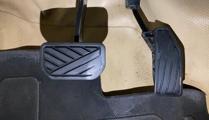 2022 Maruti Dzire VXI AMT, Petrol, Automatic, 68,705 km, Pedals