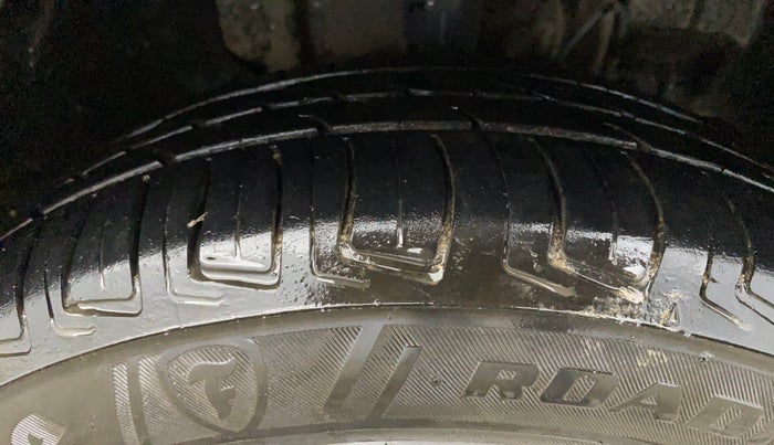 2017 Tata Tiago XZ PETROL, Petrol, Manual, 66,156 km, Right Front Tyre Tread