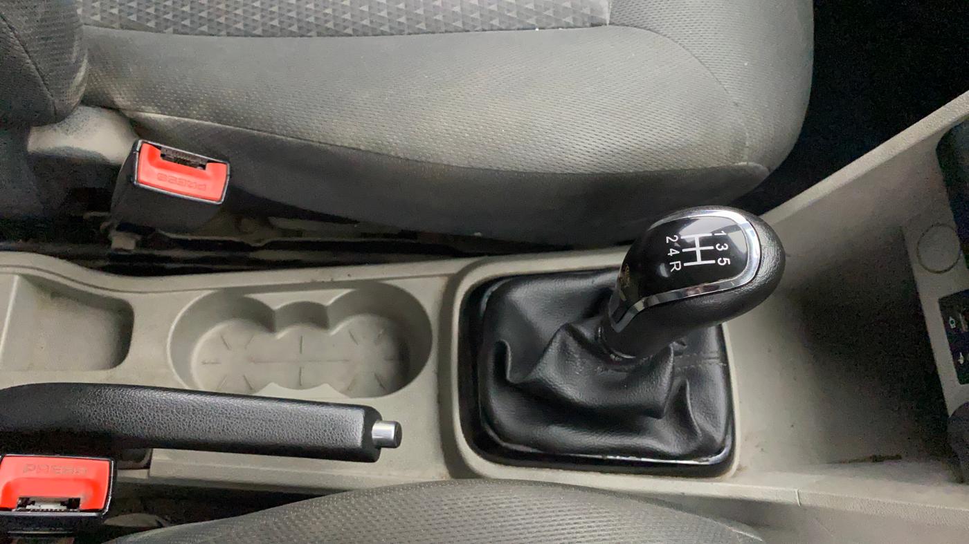 2017 Tata Tiago XZ PETROL, Petrol, Manual, 66,156 km, Gear Lever