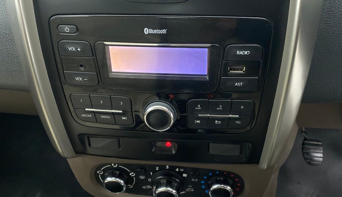 2017 Renault Duster RXL PETROL 104, Petrol, Manual, 73,748 km, Infotainment system - Music system not functional