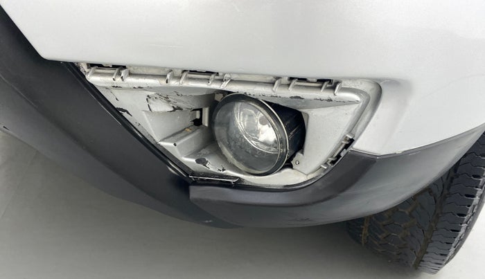 2017 Renault Duster RXL PETROL 104, Petrol, Manual, 73,748 km, Left fog light cover - Missing