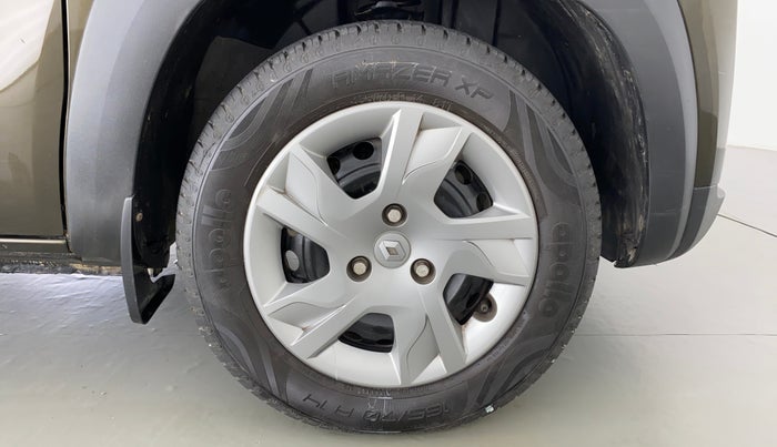 2021 Renault Kwid 1.0 RXT Opt AT, Petrol, Automatic, 35,829 km, Right Front Wheel
