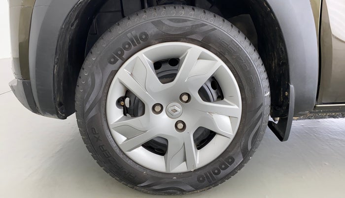 2021 Renault Kwid 1.0 RXT Opt AT, Petrol, Automatic, 35,829 km, Left Front Wheel