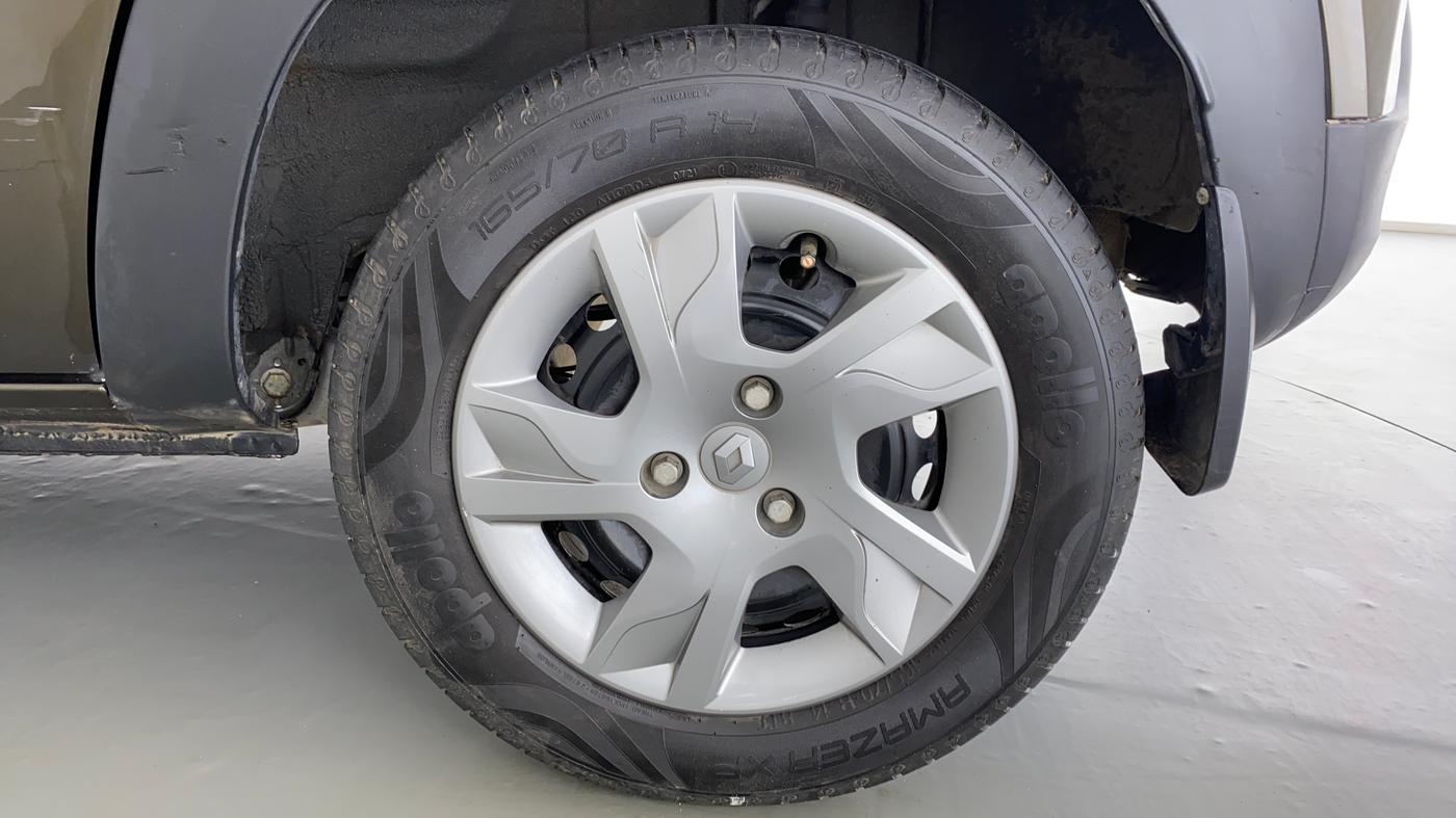 2021 Renault Kwid 1.0 RXT Opt AT, Petrol, Automatic, 35,829 km, Left Rear Wheel