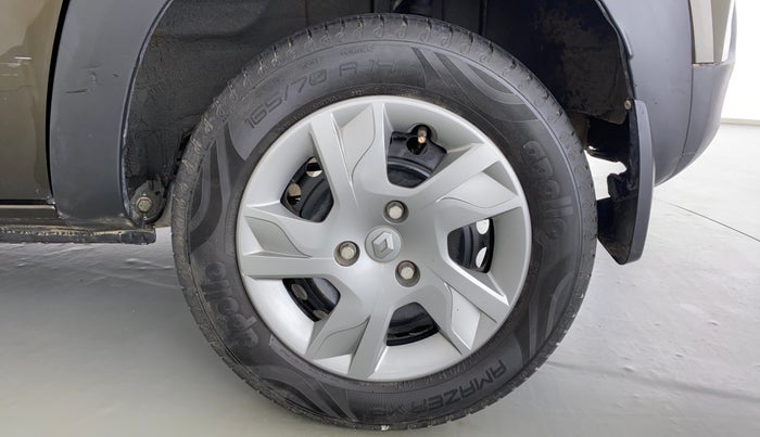 2021 Renault Kwid 1.0 RXT Opt AT, Petrol, Automatic, 35,829 km, Left Rear Wheel