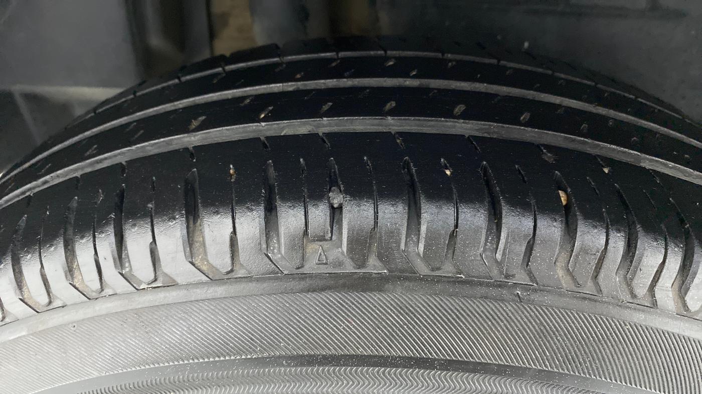 2020 Maruti Dzire VXI, Petrol, Manual, 45,345 km, Right Rear Tyre Tread